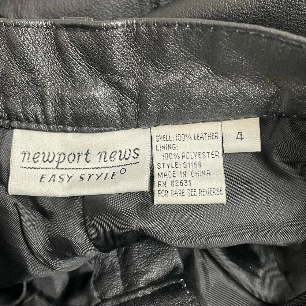 Newport News Vintage  Black Genuine Leather Pants Straight Leg Women’s Size 4 - Image 8
