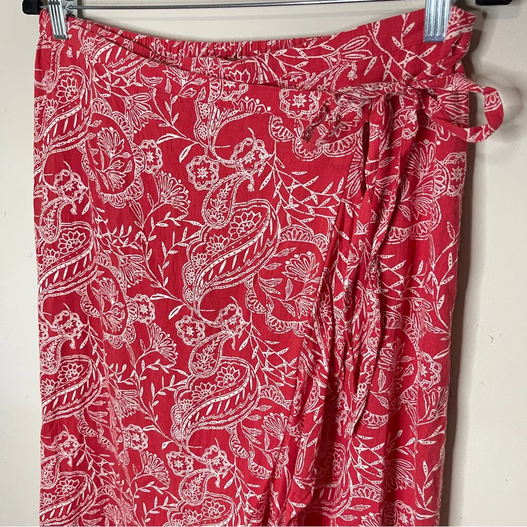 UNIVERSAL THREAD Women’s Ruffle Maxi Wrap Skirt in Red Paisley, Medium - Image 4