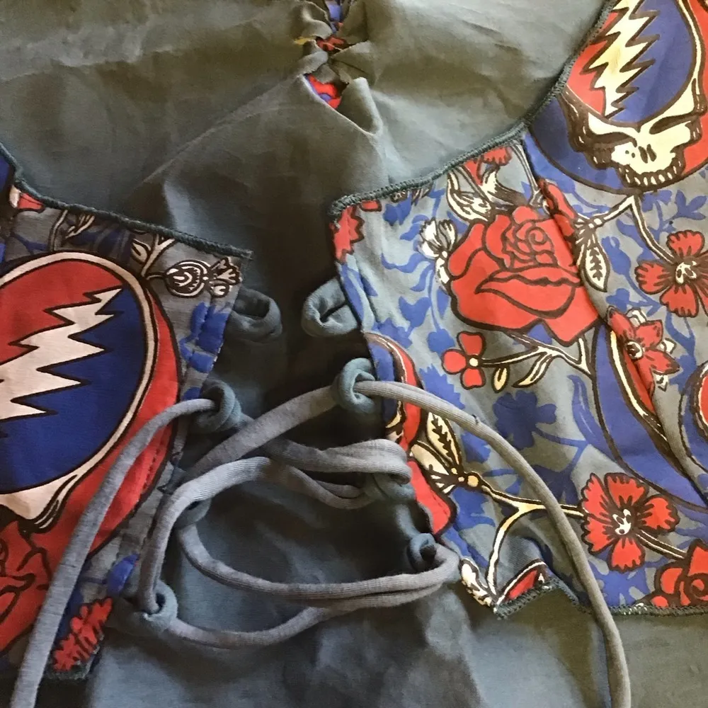 Grateful Dead NWT Must have been the roses halter top - Image 2