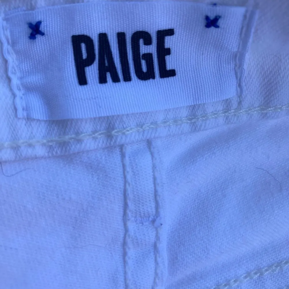 Paige Distressed‎ Denim Shorts White - Image 7
