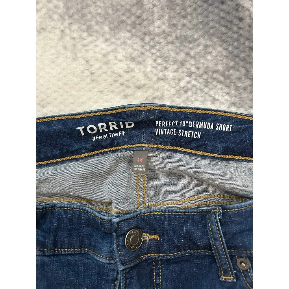 Torrid 10 inch Perfect Vintage Stretch Mid-Rise Bermuda Short Dark Wash Size 16 - Image 5