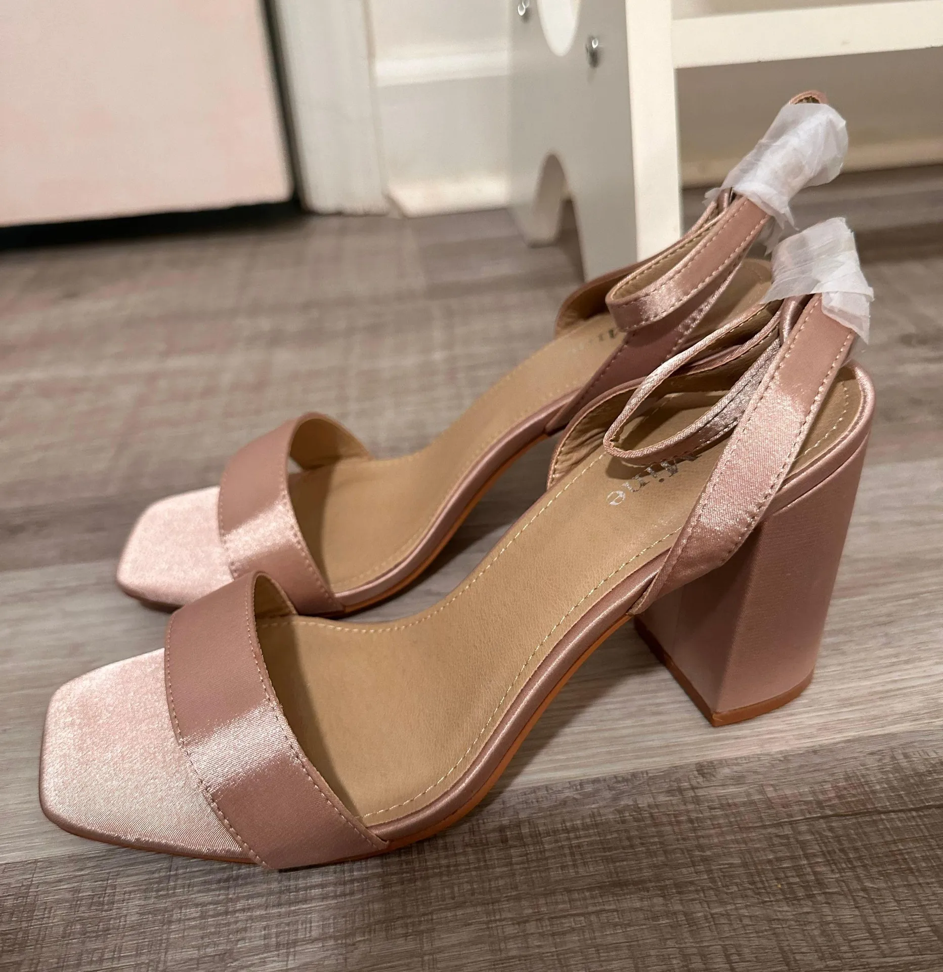 Be Mine Champagne/Blush Heels Pink Size 7.5 - Image 2