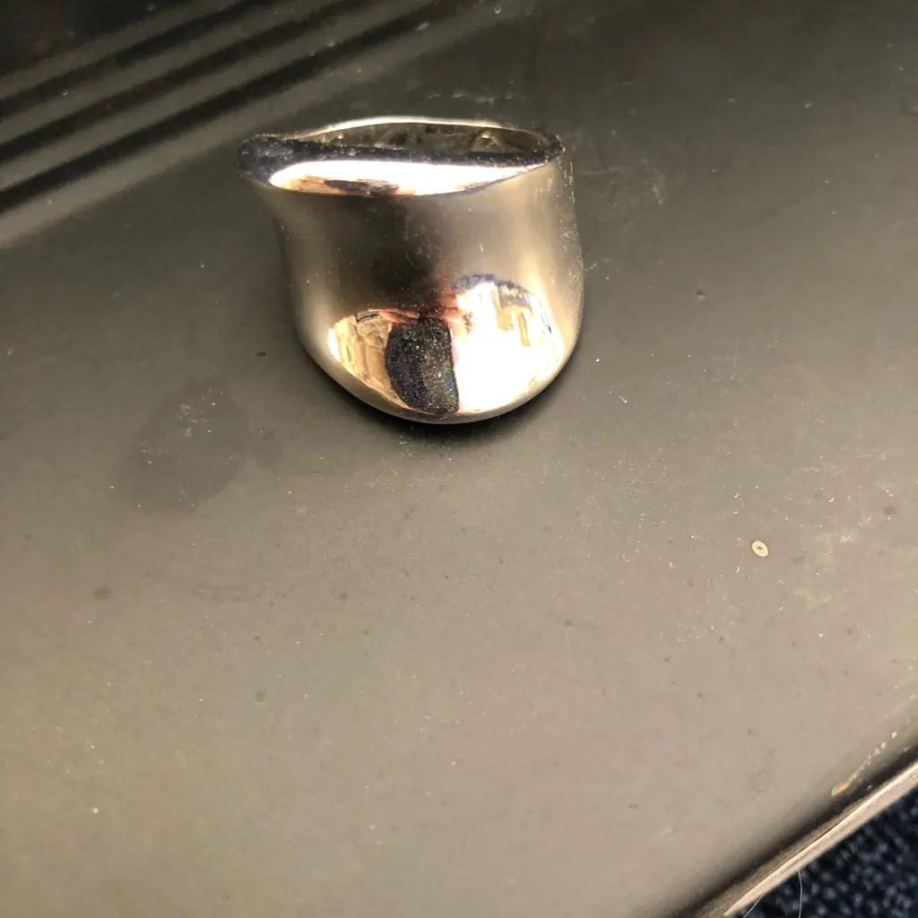 Premier jewelry silver ring. Size 8 - Image 2