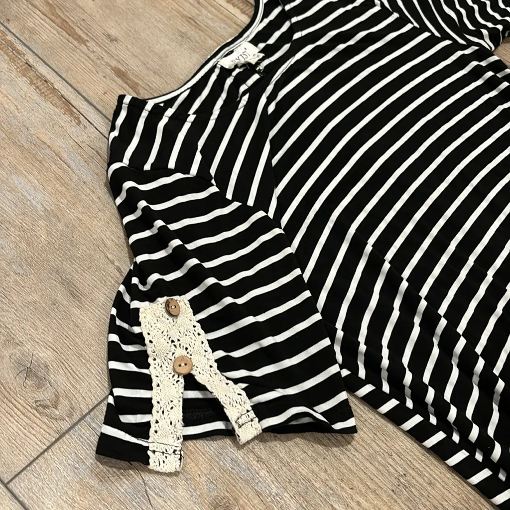 Exist Black and White Striped Dress Size Small Lace and Button Detail - Image 5