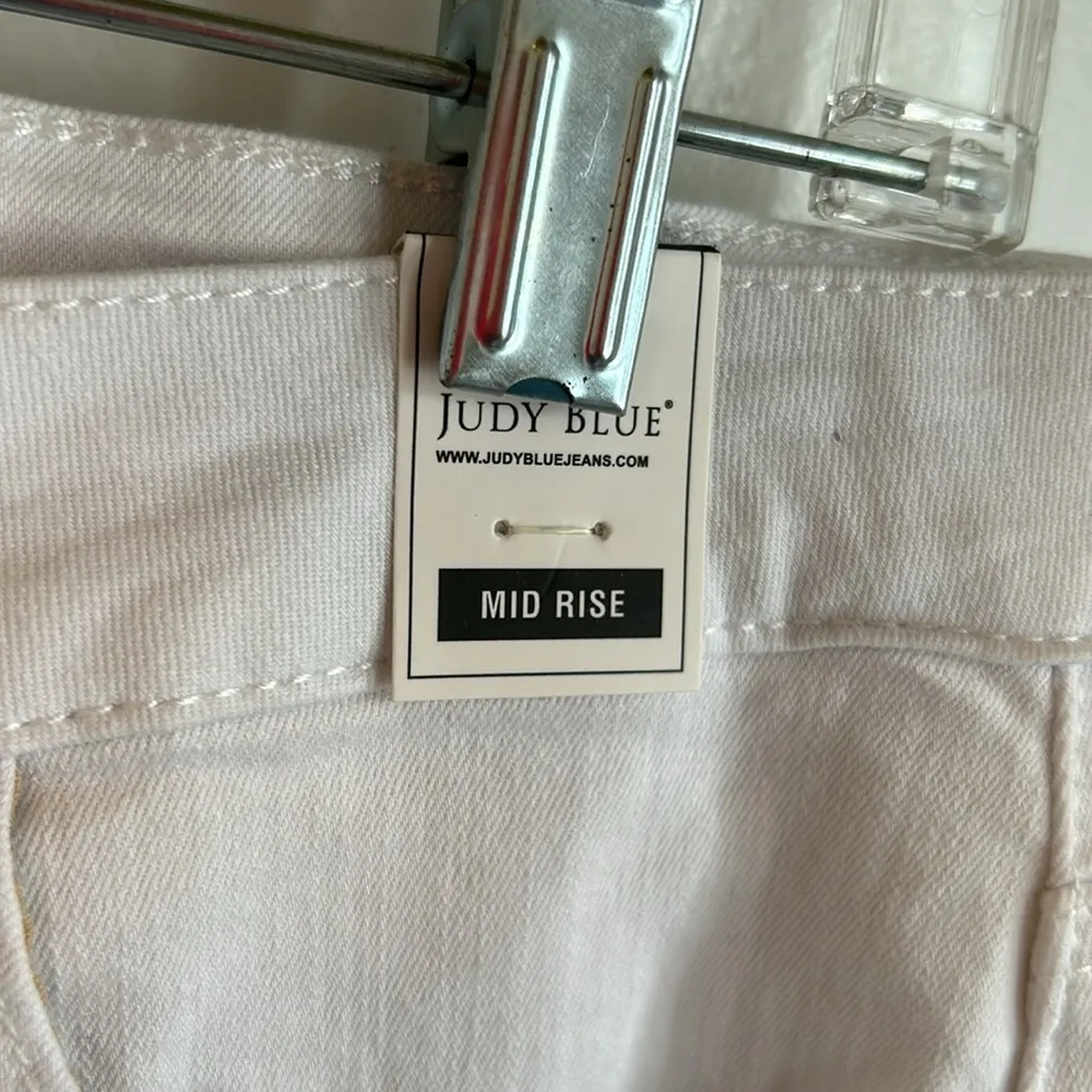 Judy Blue Boyfriend Fit White Mid Rise Distressed Jeans - Image 8