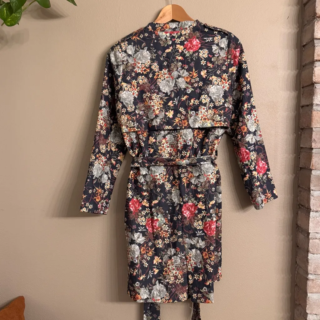 LINE & DOT‎ Floral Trenchcoat - Image 4