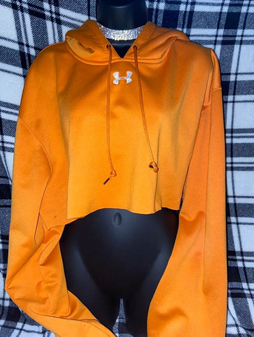 Under Armour Cropped Hoodie - Image 3