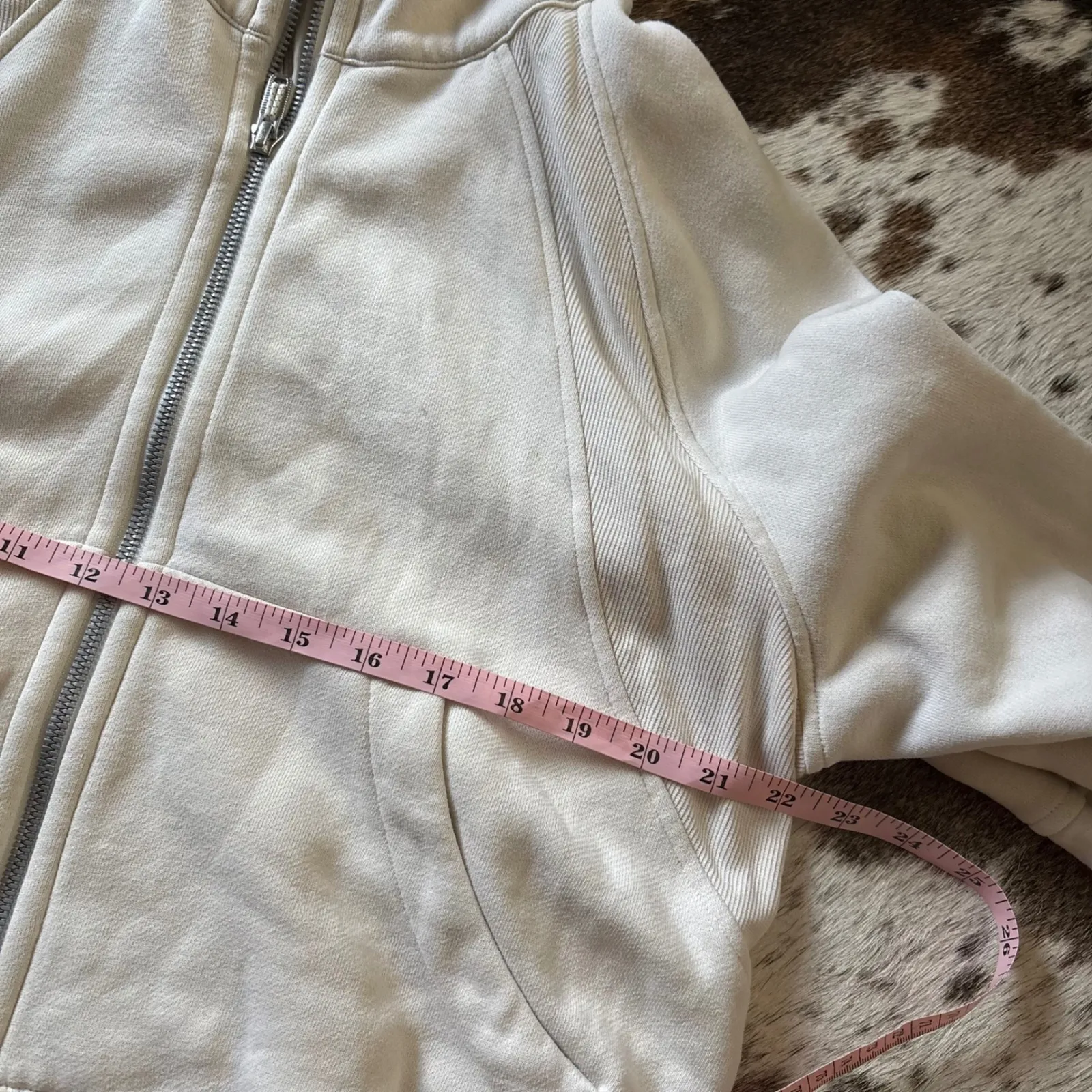 LULULEMON Scuba Oversized Full Zip
Natural Ivory Size M/L - Image 11