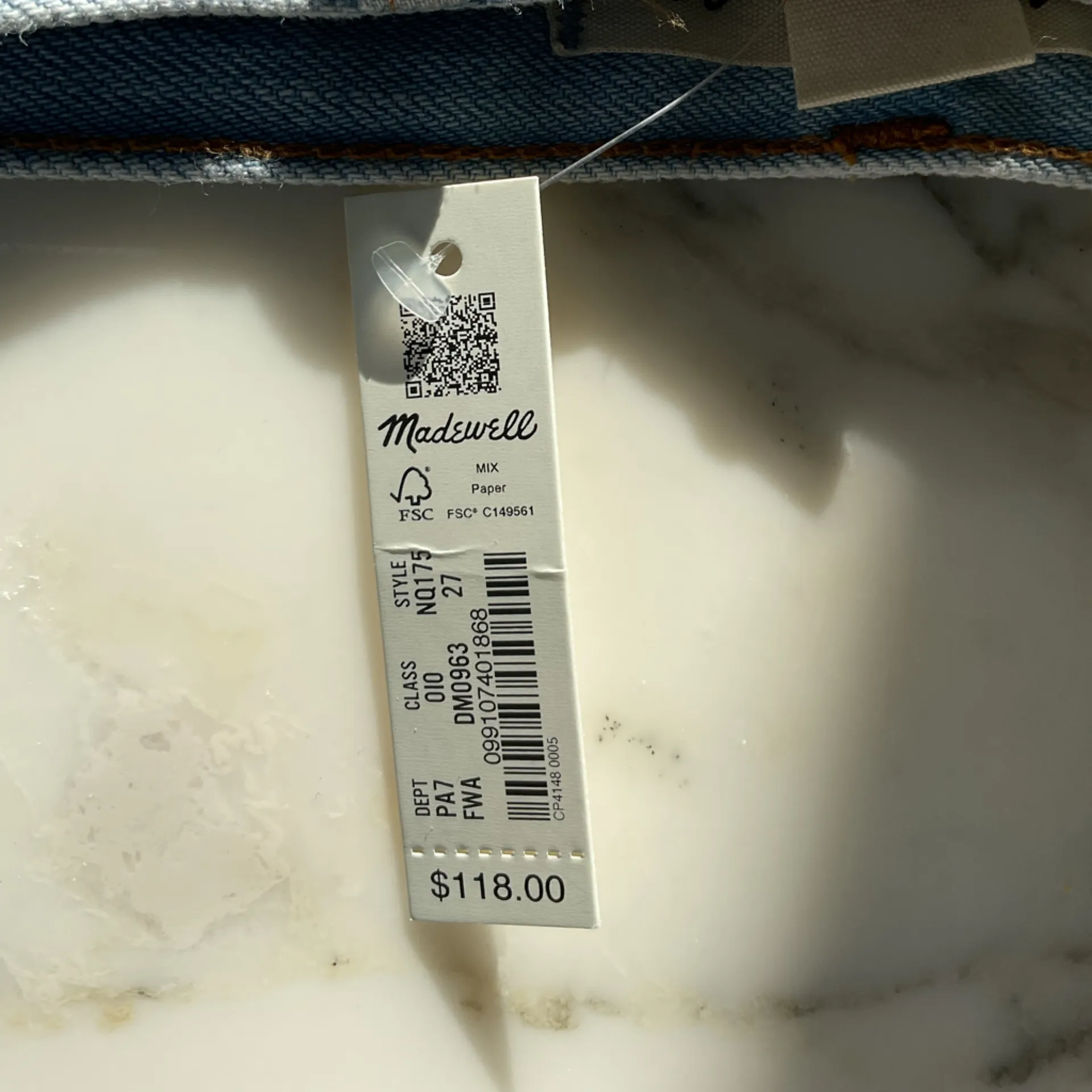 NWT Madewell 90s Straight Crop Ripped Knee Jeans Fitzgerald Light Blue Denim 27 - Image 6