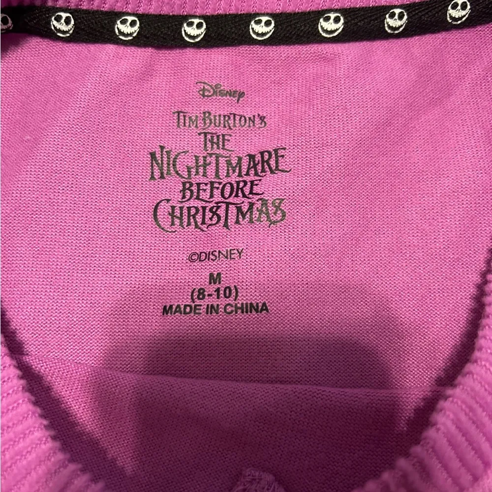 Nightmare Before Christmas Graphic Sleep Tee size medium - Image 5