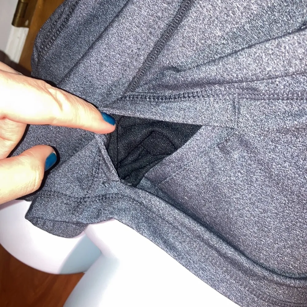 Dark Gray Kyodan Athletic Work Out Jacket Size Small - Image 6