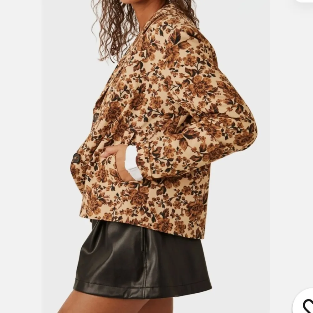 Free People Medium Cali Floral Print Boxy Single Breasted Blazer Jacket - Image 2