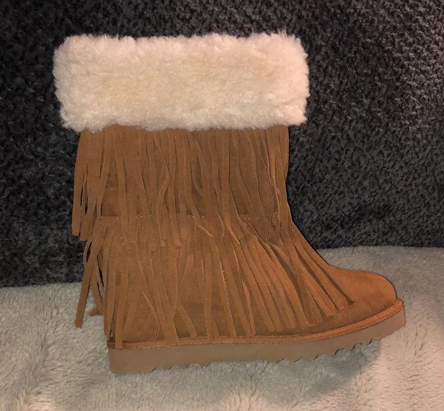 Madden Girl NWOT  Fringe Boots, size 7 - Image 2
