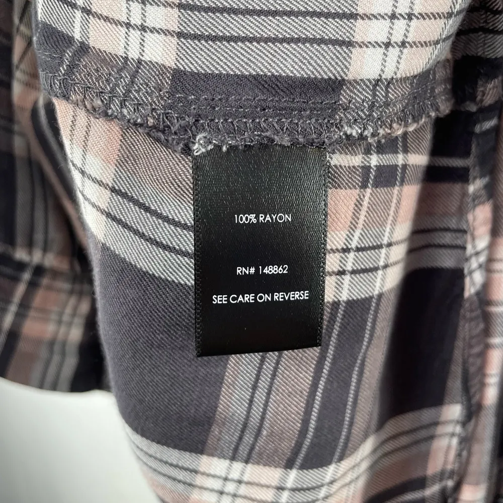 Torrid Plaid Button-Front Crop‎ Babydoll Blouse in Grey Pink Size 2X - Image 7