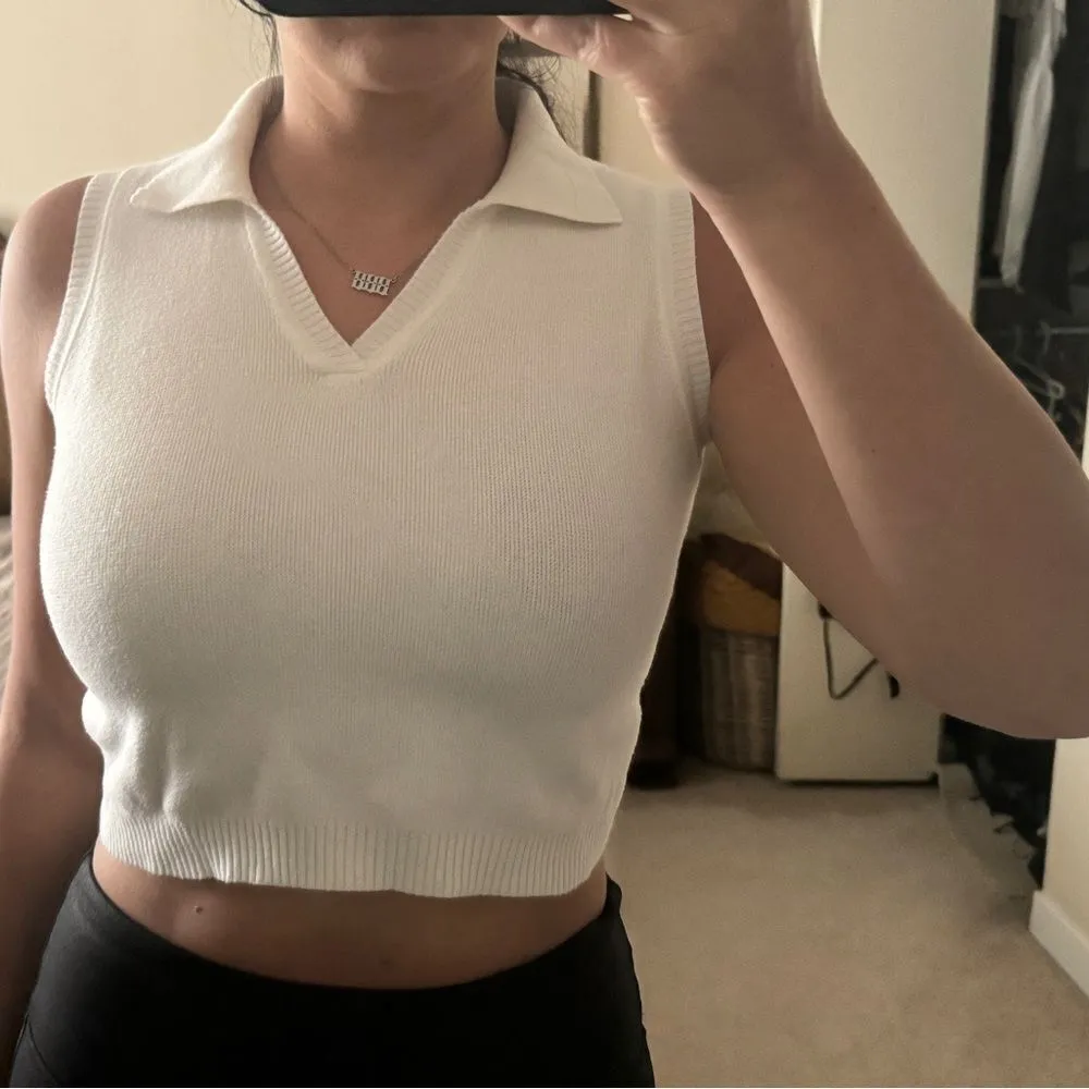 Brandy Melville White knit crop top size S - Image 5