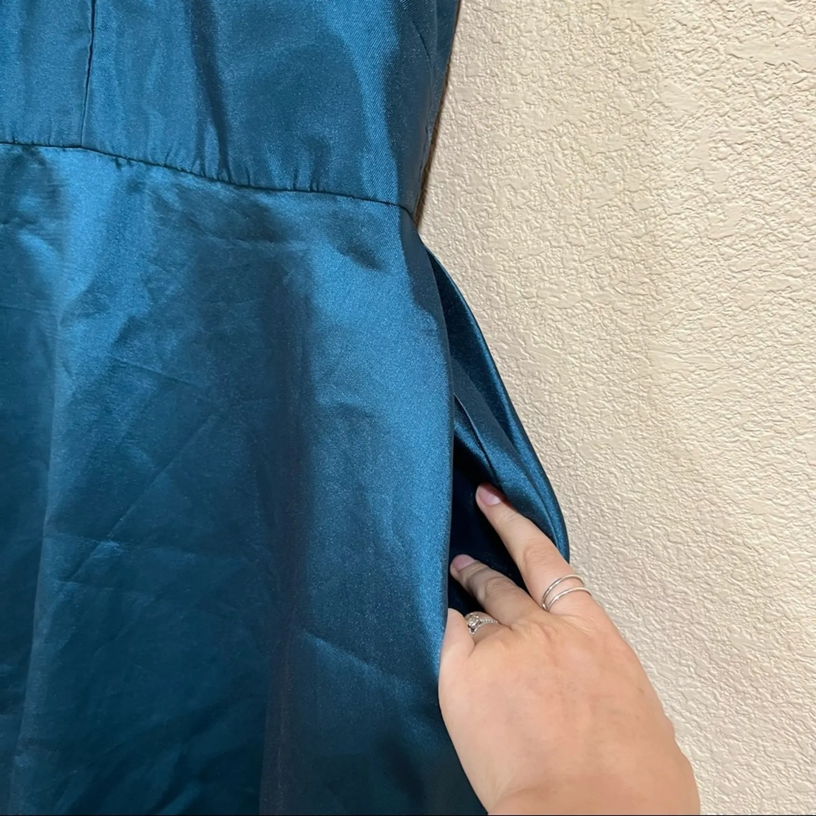 ML Monique Lhuillier Teal Mesh Polka Dot Ball Gown - Image 4