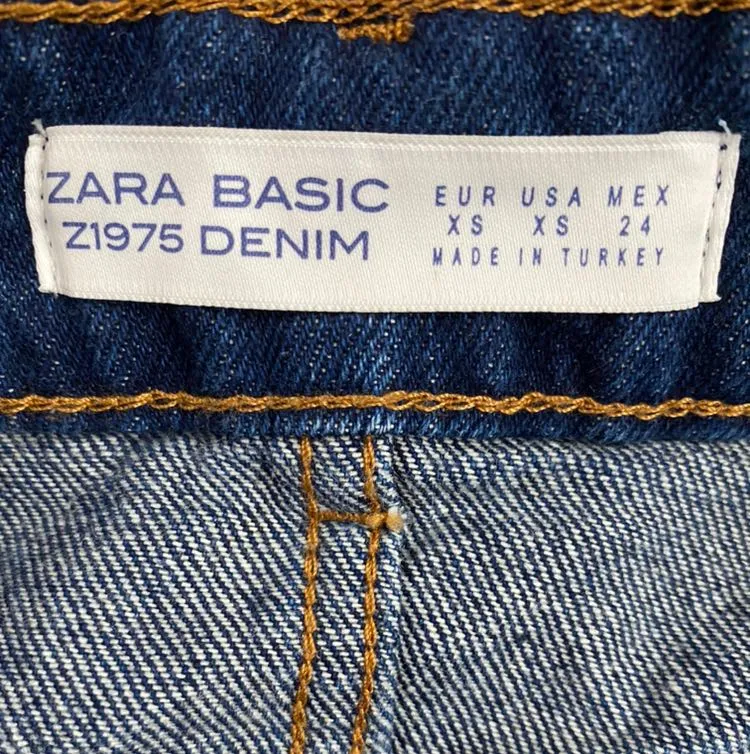 ZARA Vintage Denim Mini Skirt w/ Detailed Buttons - Image 4