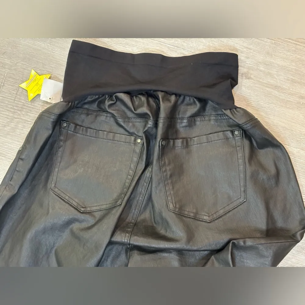 Women’s Maternity Black Faux Leather Pants Size 2X NWT - Image 3