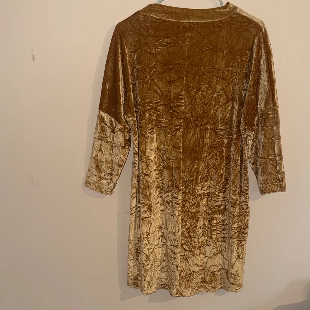 Zara Gold Velvet Long Sleeve Dress - Image 6