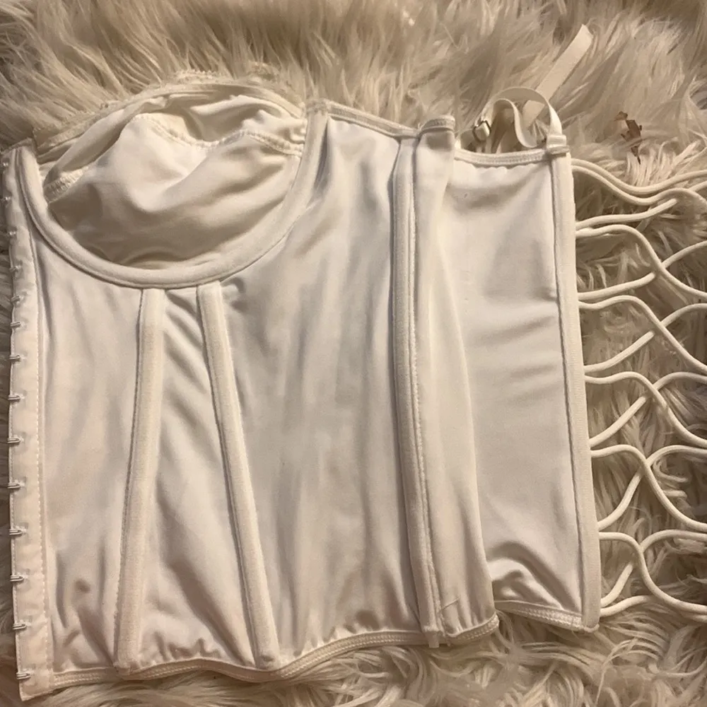 White Corset - Image 5