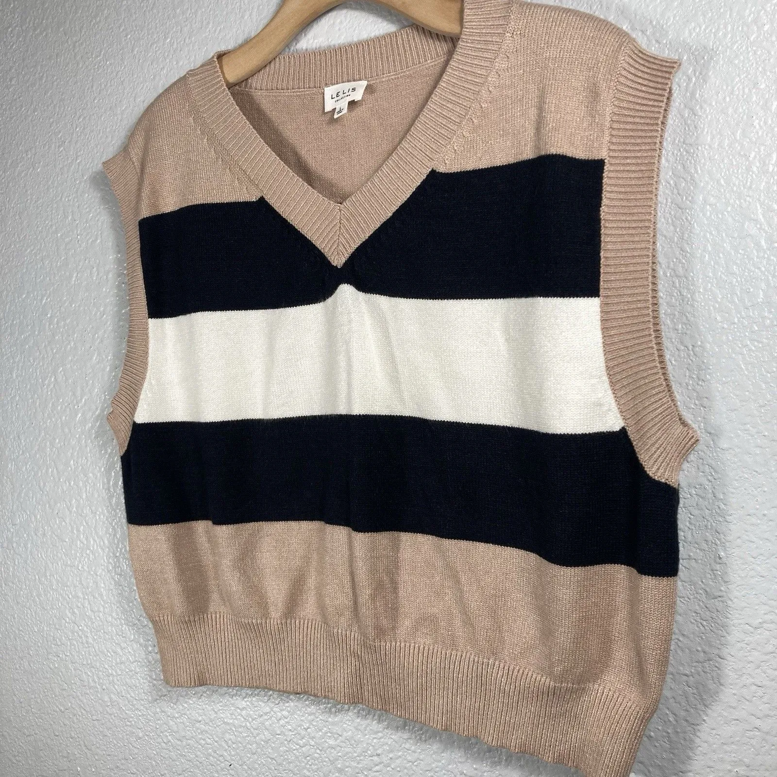 Le Lis Striped Colorblock Brown Neutral Sweater Vest V-Neck Cropped Boxy Sz L - Image 3