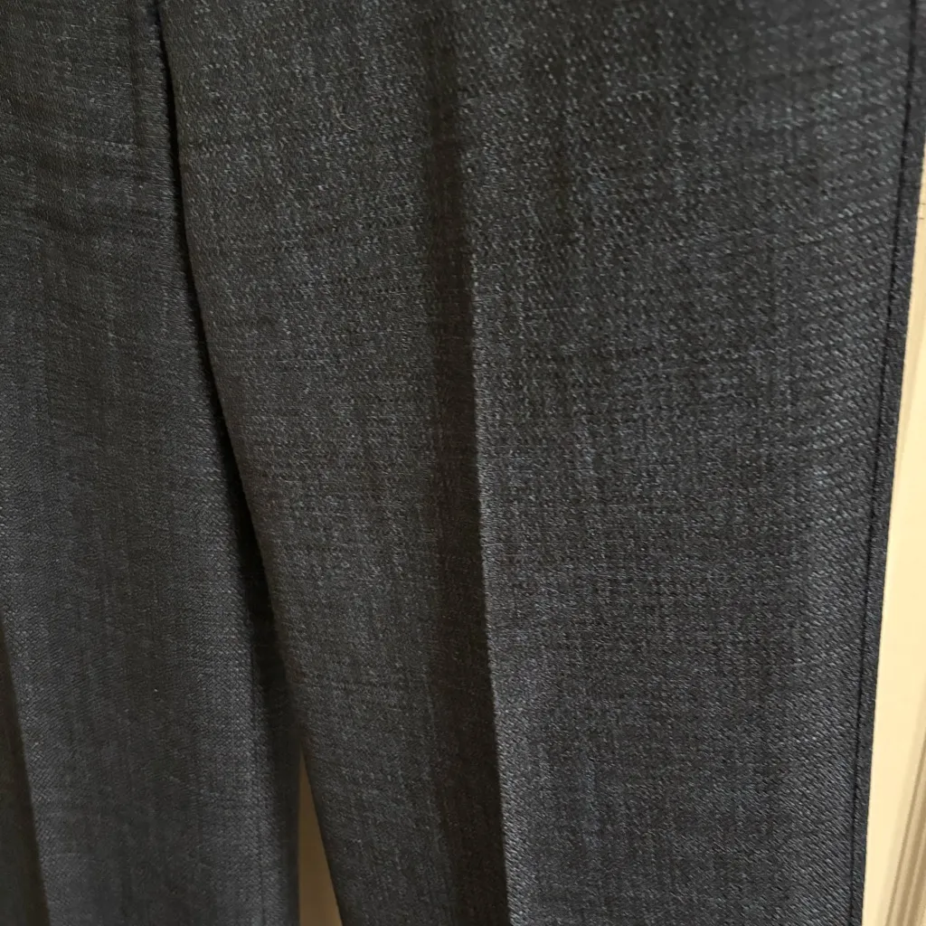 The Limited navy blue dress pants
Size 2 - Image 4