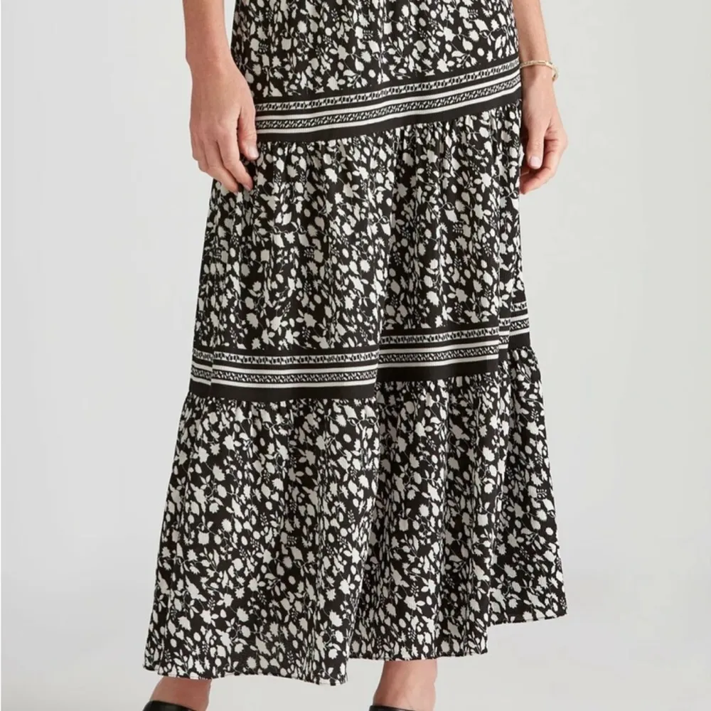 Max Studio Black & Cream Floral Elastic Waist Maxi Full Casual Or Dress Skirt XL - Image 2