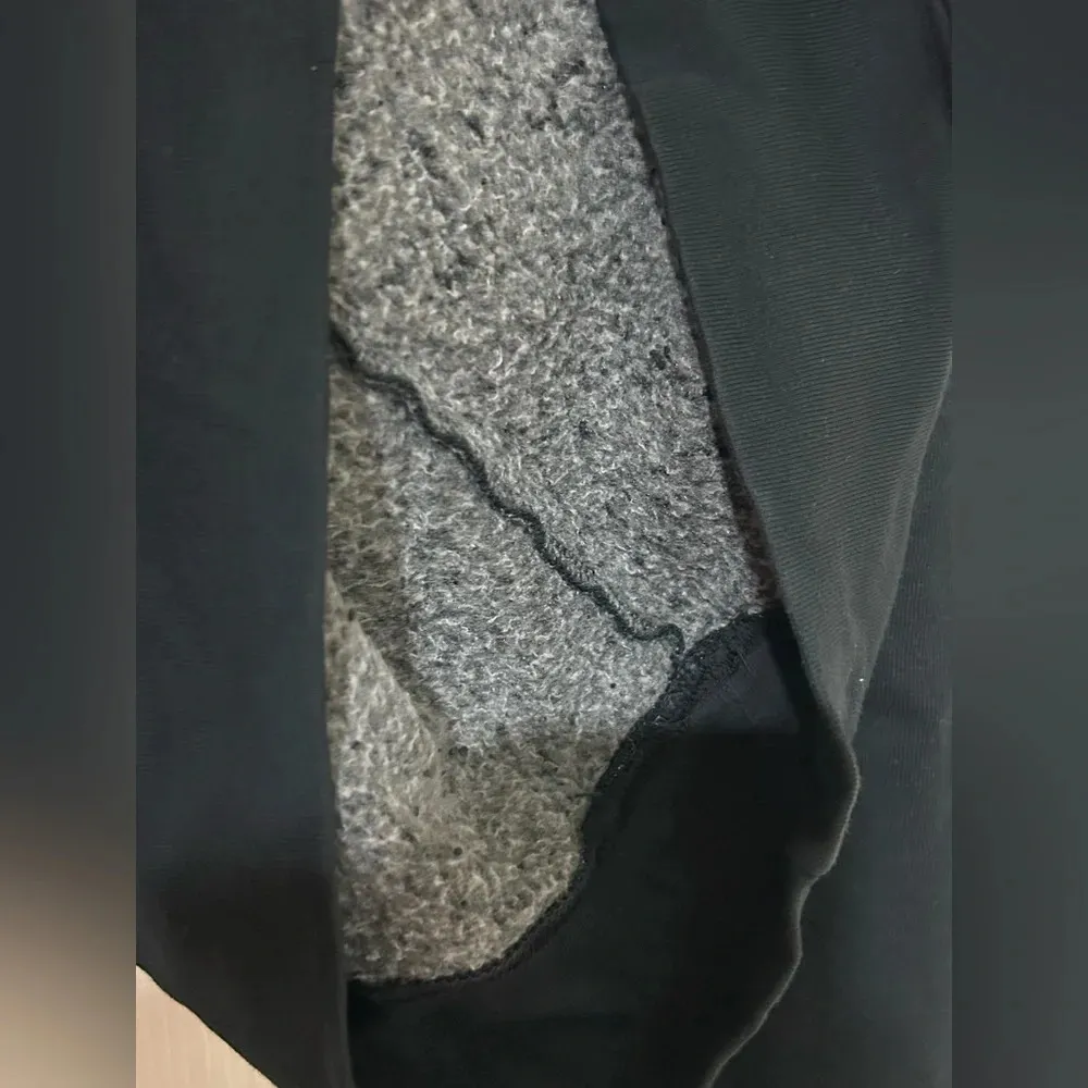 New daydreamer Queen South American tour black sweatshirt small - Image 5