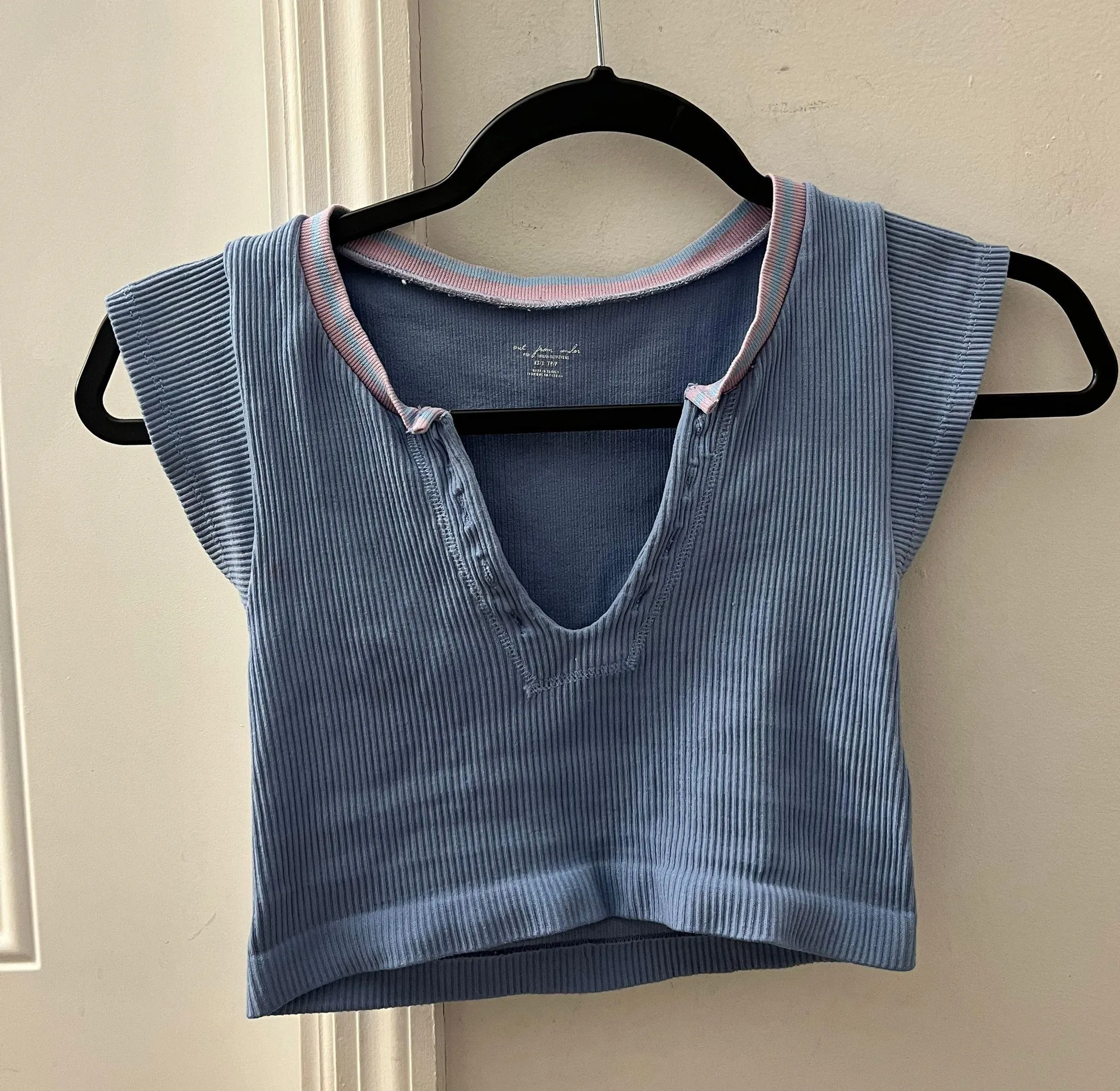 Cropped Ribbed Top - Image 2