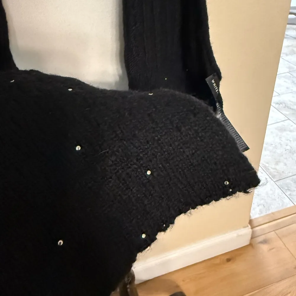 NWT White House Black Market WHBM Rhinestone Patterned Scarf Embellished NOS - Image 2