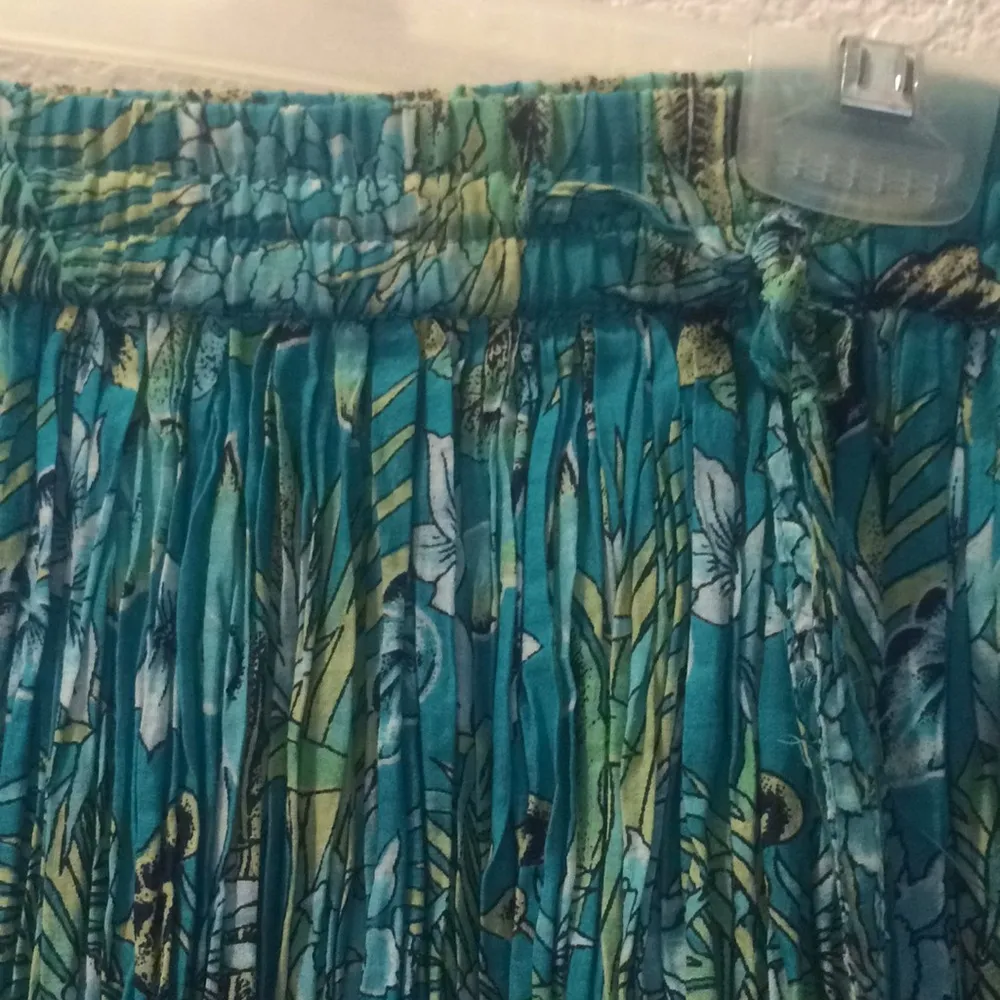 White Stag FINAL MARKDOWN  boho style skirt 12/14 large - Image 2