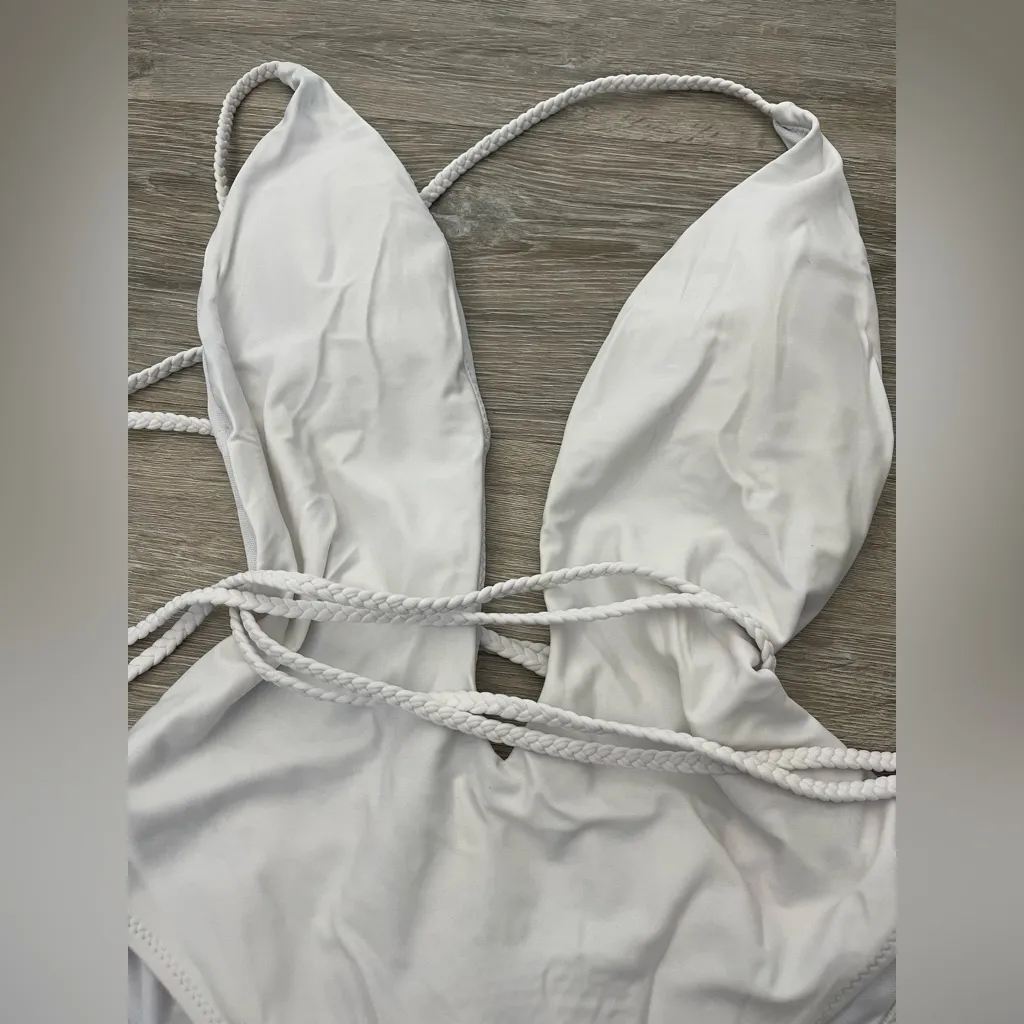 ONE PIECE PADDED WHITE SWIMSUIT WITH BELT S - Image 2