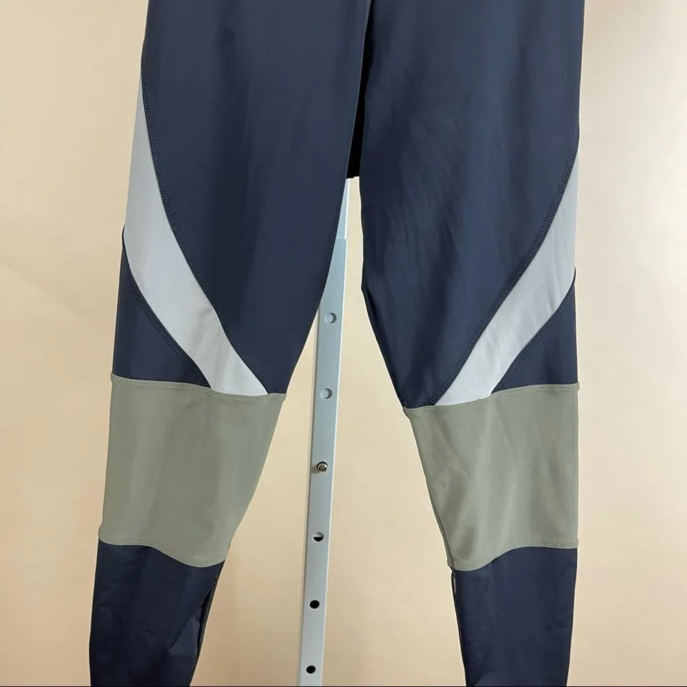 Onzie Flow XS High Waisted Mesh Ankle Yoga Leggings Olive Green - Image 2