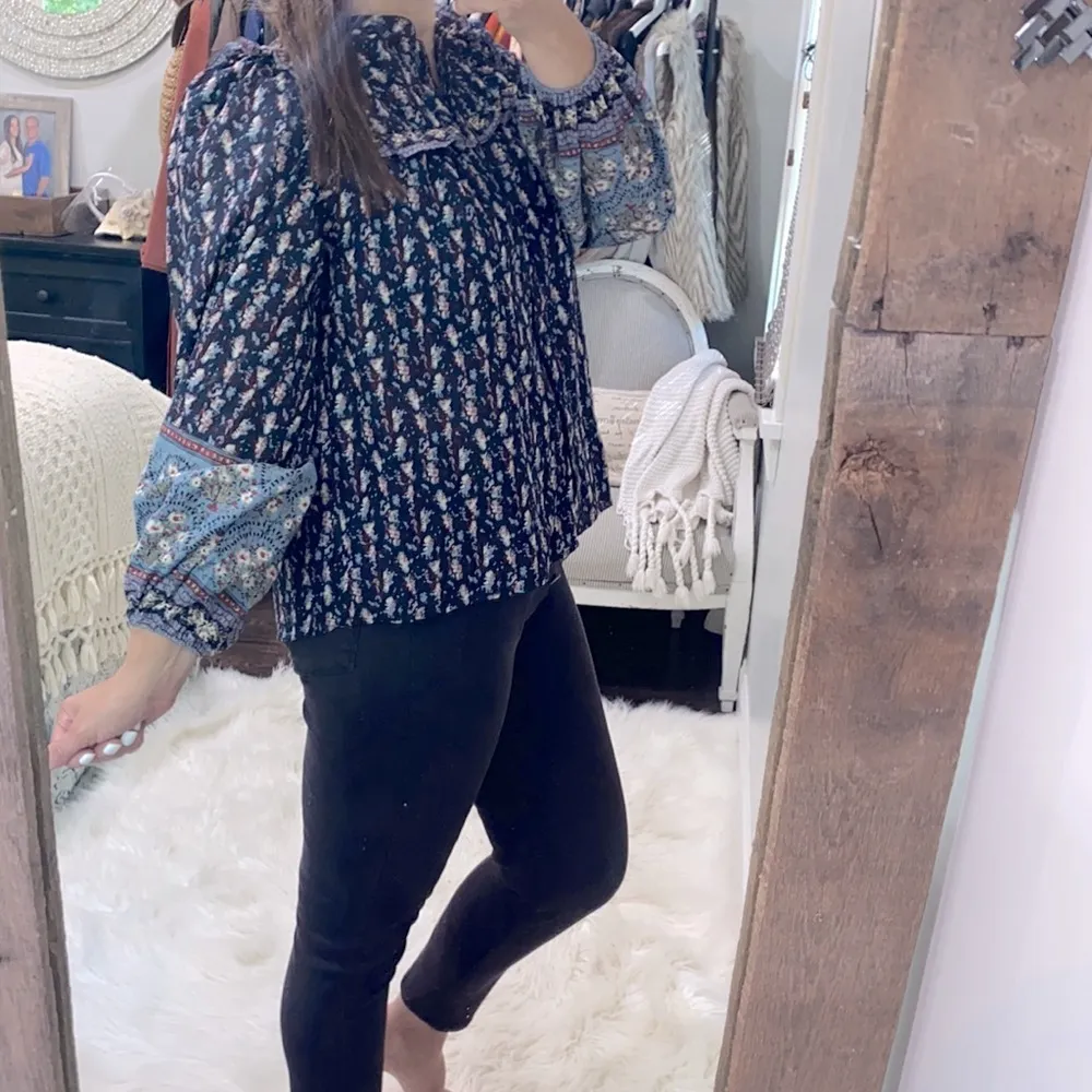 Joie blue floral top; size small - Image 3