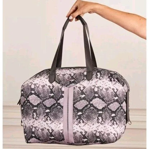 EUC Stella & Dot Crush It Carry On Blush Snake Large Weekender Tote Travel Bag - Image 1