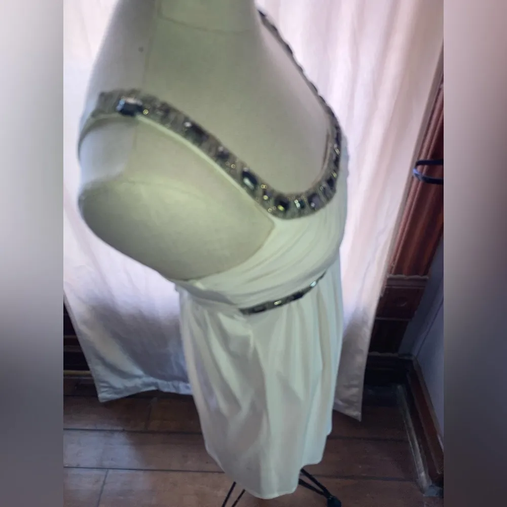 Jodi Kristopher White Dress with Silver Beaded Accents - Image 5