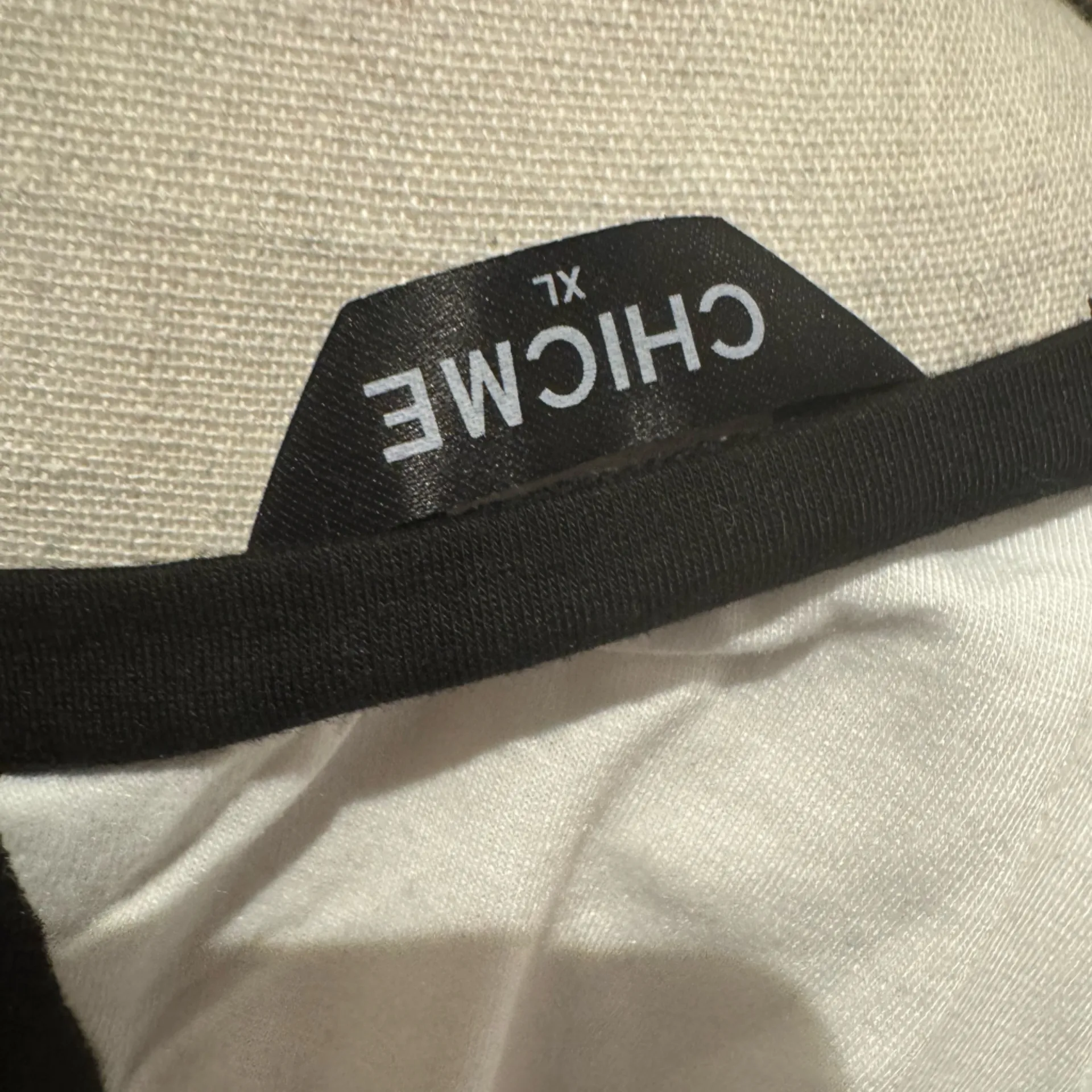 CHICME Top Fashion Color Lock Water Diamond Cold Shoulder Top Casual Long Sleeve - Image 9