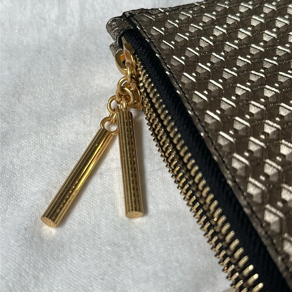 India Hicks Moonlight Metallic Gold Black Leather Clutch Wristlet NEW - Image 15