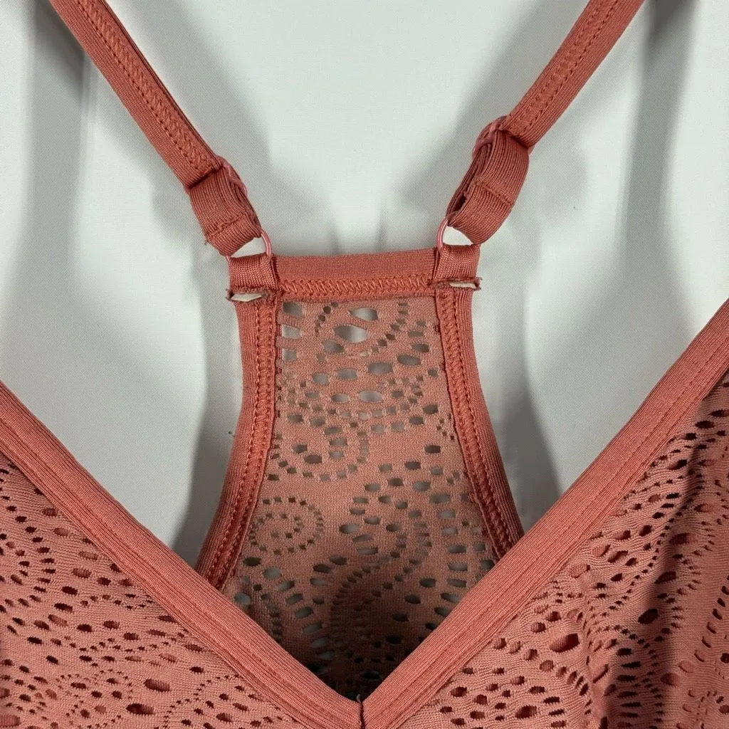 PINK Victoria’s Secret sport halter lace bra size medium - Image 3