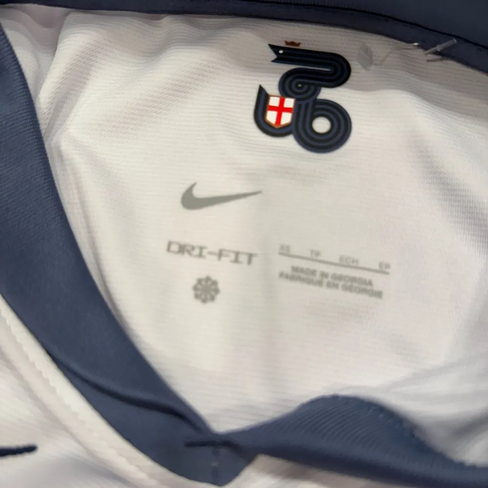 Inter Milan 2024/25 Stadium Away
Women's Nike Dri-FIT Soccer Jersey Size XS NWT - Image 10