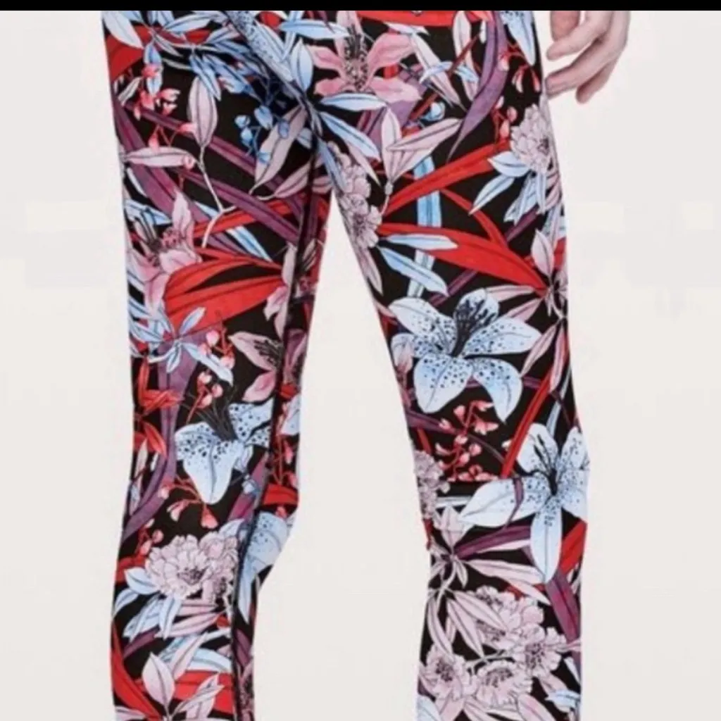 NWT Lululemon Speed Up Crop Medium Rise Tight Floral Leggings Multi New Sz 4 - Image 3