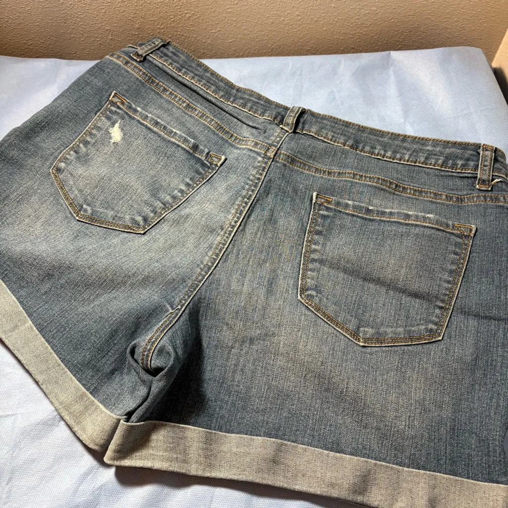 Apt. 9 Blue Denim Shorts - Image 9