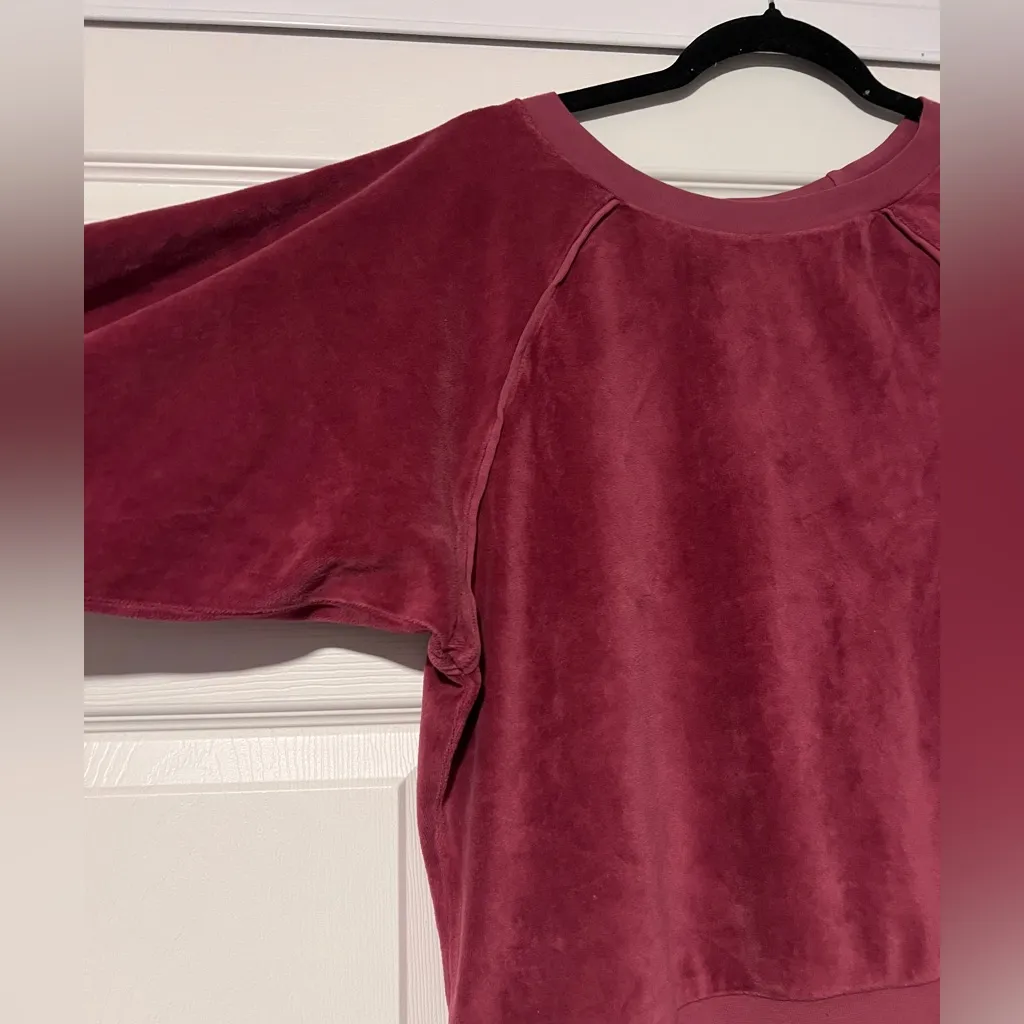 Suzie Kondi $250 Velour Raglan Top Sweater Deep Red Merlot Crew Neck - Image 6