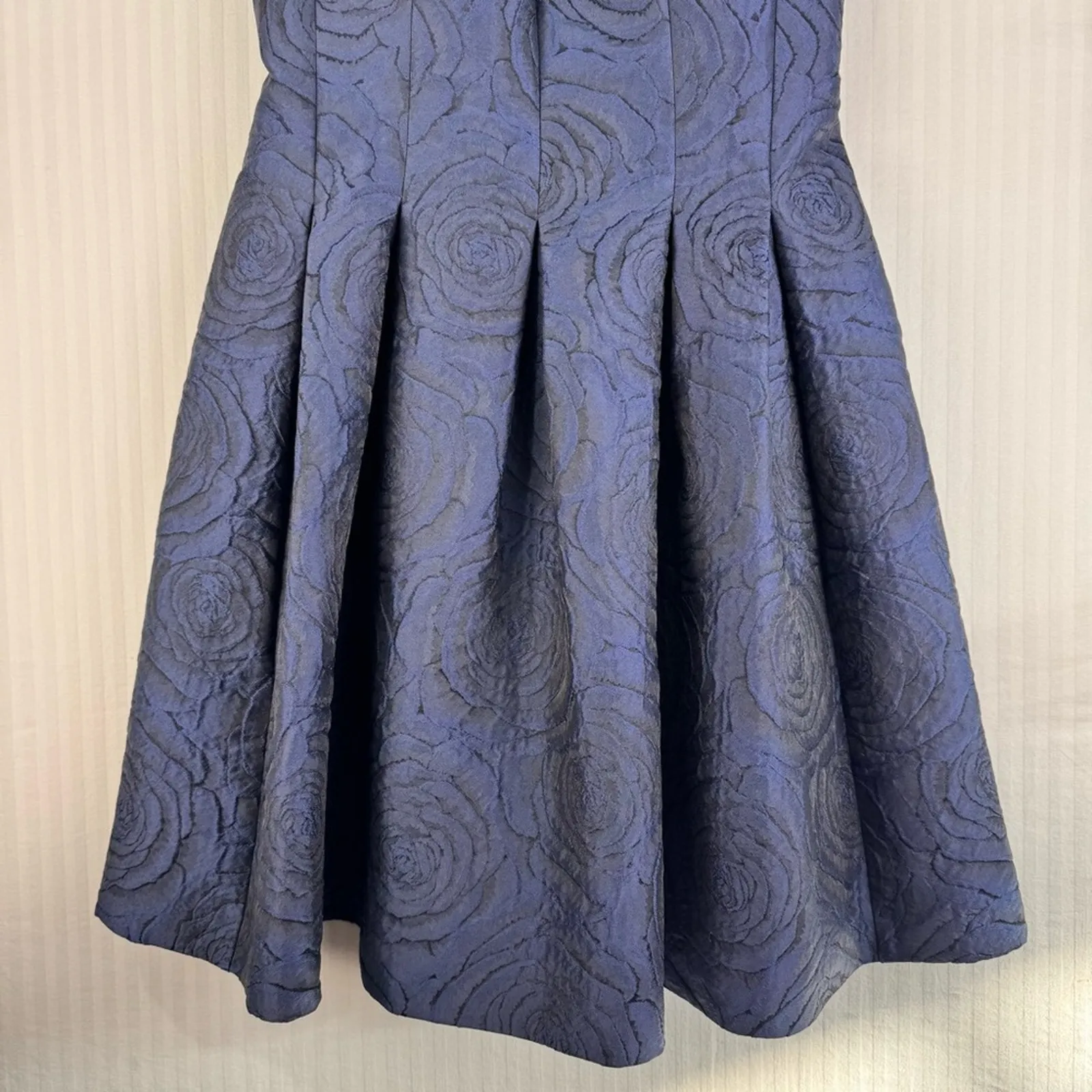 Ralph Lauren Fit & Flare Navy Blue Rose Jacquard Sleeveless Dress Size 8 Modest - Image 2