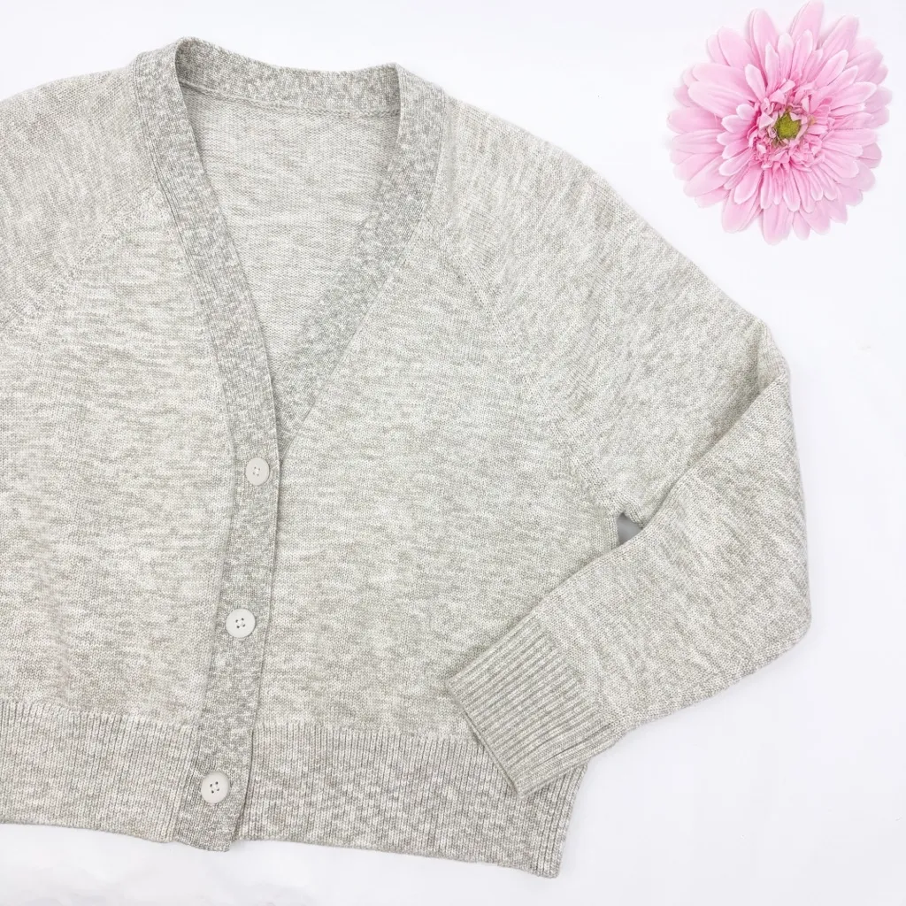 Lululemon Boxy Cotton-Blend V Neck Cardigan  
Bone / White / Raw Linen / Vapor - Image 8