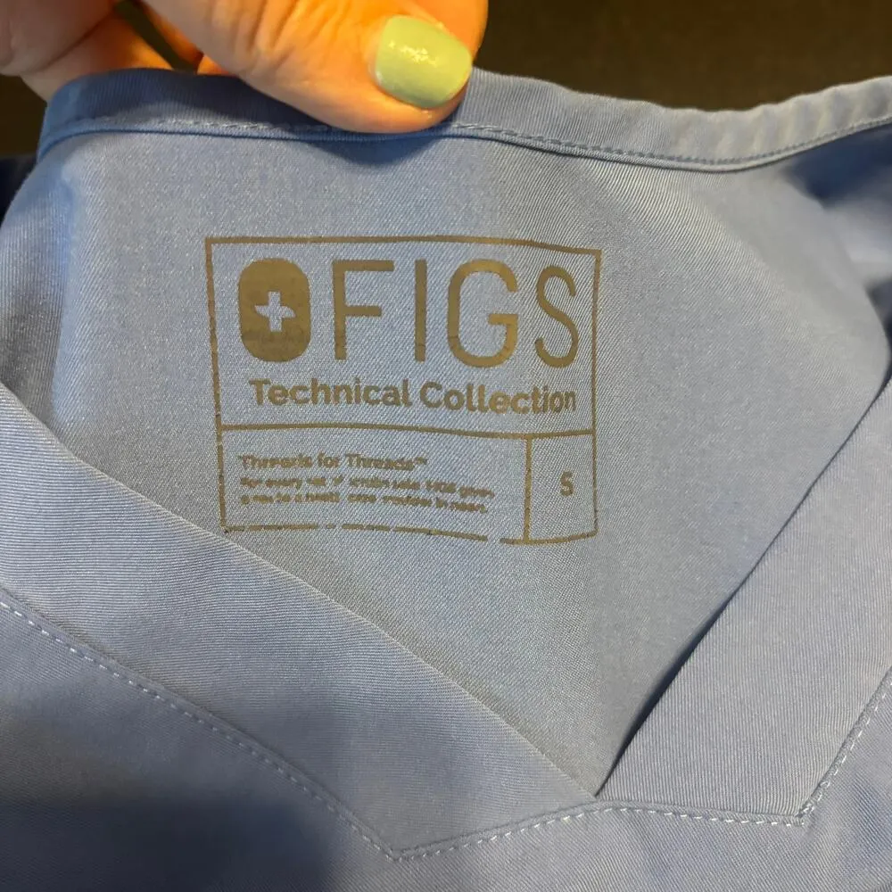 Figs Scrub Top Technical Collection Adult Small Blue 3 Pockets V Neck TM3000 - Image 6