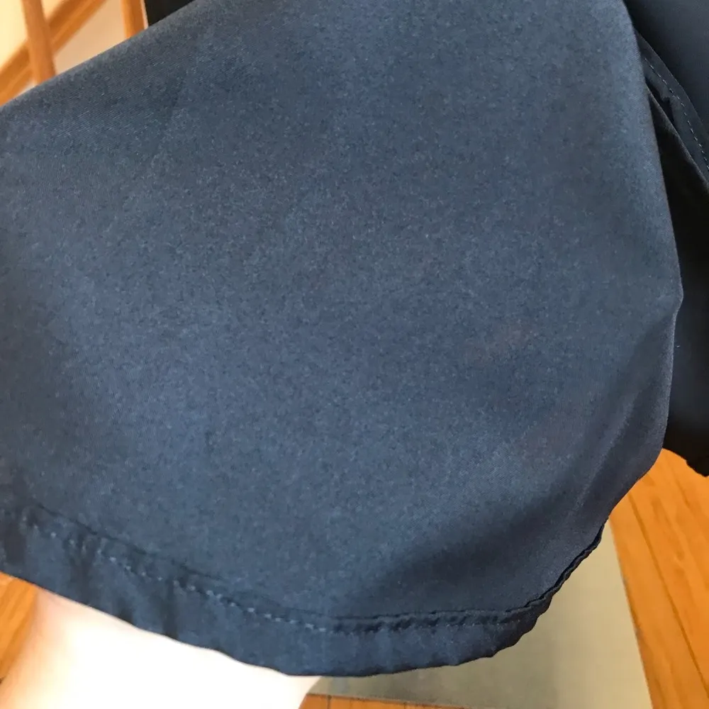 Black Da Vinci Mermaid Formal Dress SZ. S
Dress has sequins on Shoulders… - Image 6