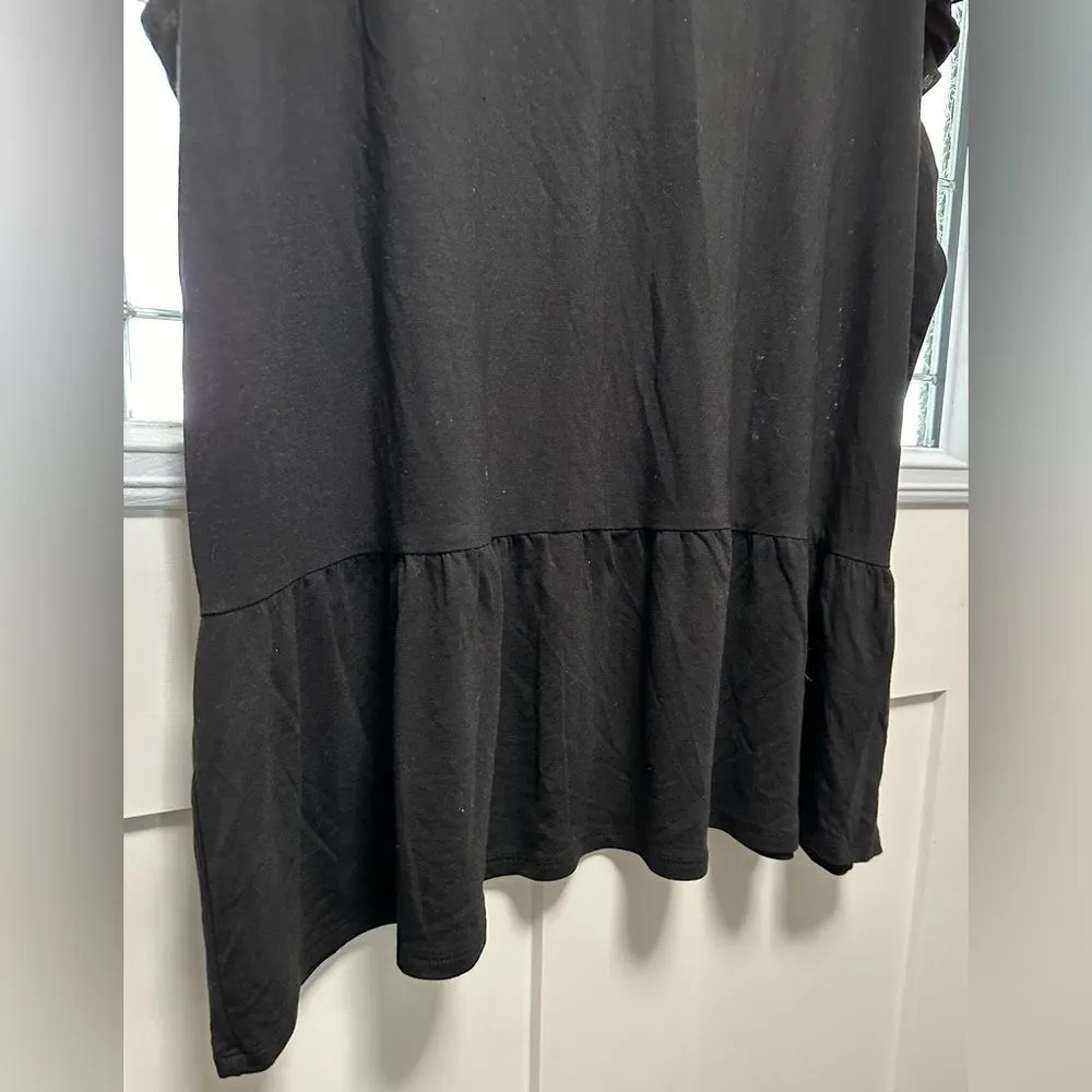 Woman’s Time and Tru Flutter Tee Size Black (756) - Image 2