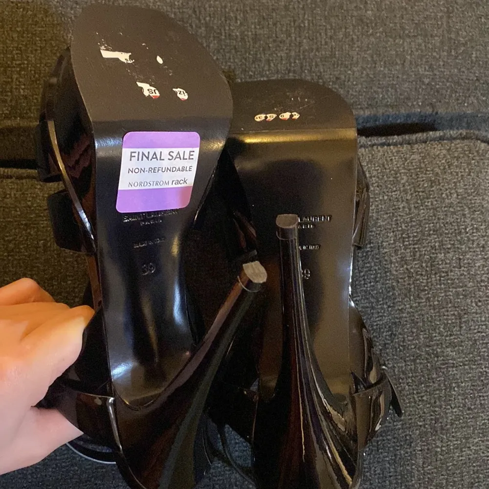 Saint Laurent TRIBUTE PLATFORM SANDALS IN PATENT LEATHER - Image 5