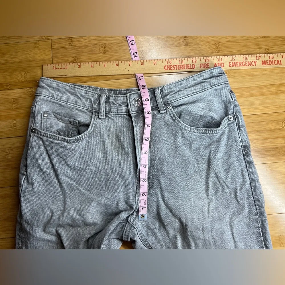 H&M women’s Classic Denim Gray 5-pocket Mid Rise Mom Jeans|Sz:US:6 EU:38 - Image 8